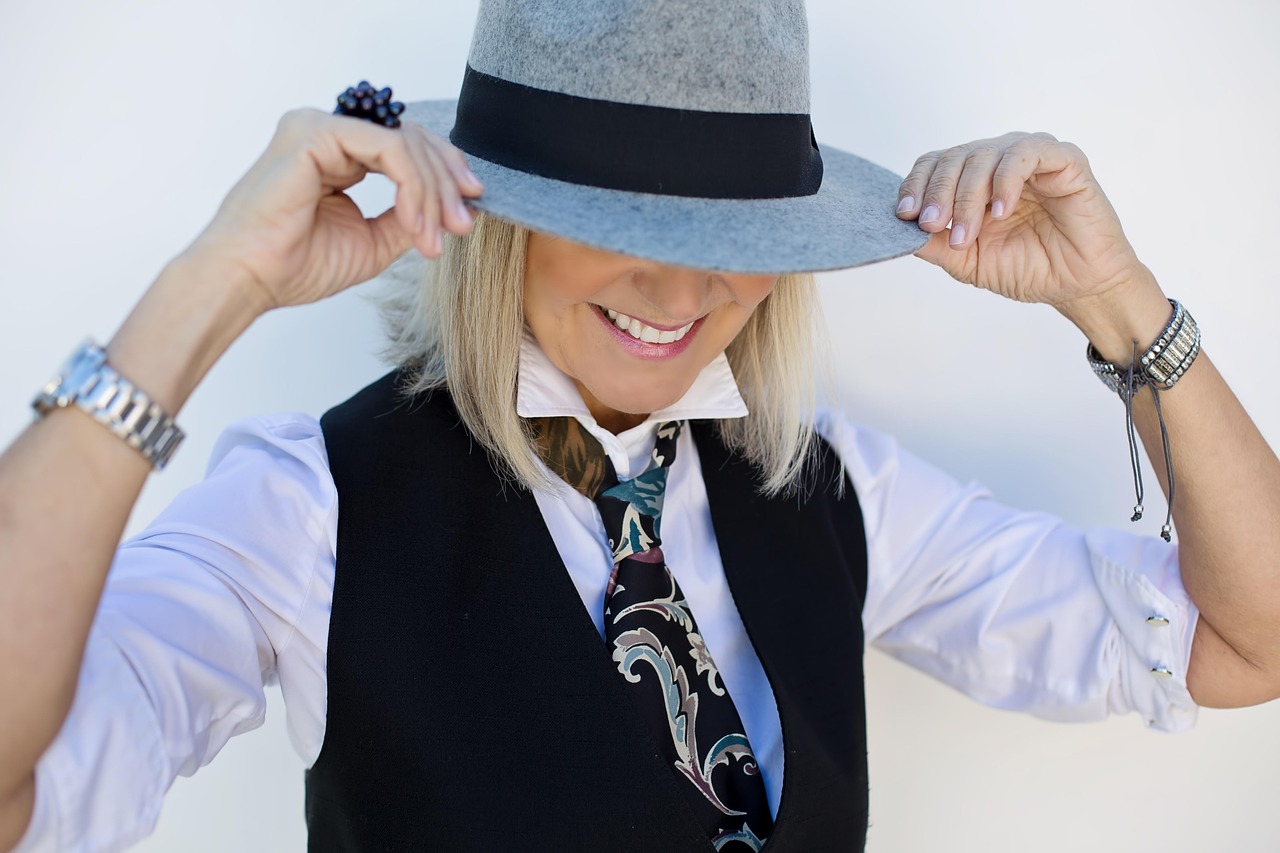 Stylish Bomber Jacket Outfits for Women: Your Ultimate Guide